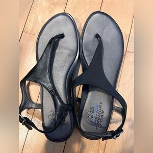 Life Stride Black Women's Sandals